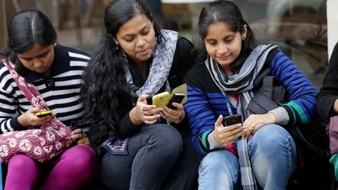 Facebook 1 mlrd hindistonlikni internet bilan ta’minlash maqsadidan voz kechmaydi