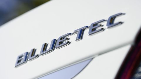 АҚШ ҳуқуқшунослари Mercedes-Benz’ни машиналарининг экологик зарар кўрсаткичларини сохталаштирганликда айблади