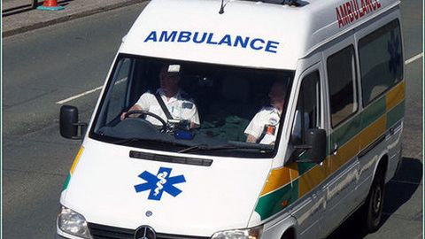 Amerikalik shifokor uch nafar bemorning o‘limi sababli umrbod qamoq jazosiga hukm etilishi mumkin