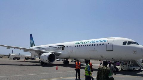 Портловчи мослама Сомали самолётининг бортига ноутбукда олиб кирилган
