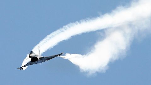 Britaniya qiruvchilari Rossiyaning Tu-160 samolyotlarini tutish uchun safarbar qilindi