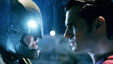 “Betmen Supermenga qarshi: Adolat tongida” filmining yangi treyleri chiqdi (video)