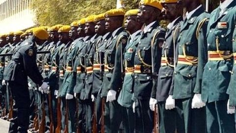 Zimbabveda maktab o‘quvchisi harbiy mashg‘ulotlar chog‘ida otilgan zenit o‘qidan halok bo‘ldi