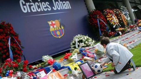 “Barselona” “Real” bilan o‘yin chog‘ida Yoxan Kroyf xotirasini yodga oladi