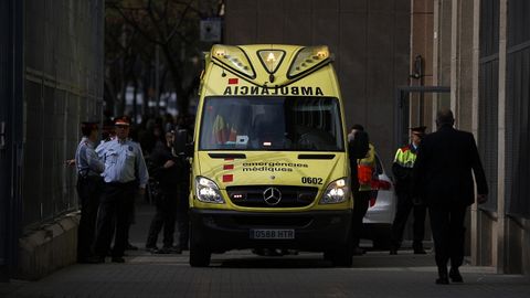 Ispaniyadagi muz ishlab chiqarish fabrikasida portlash yuz berdi, uch kishi halok bo‘ldi