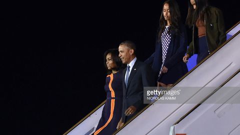 Barak Obama qizlari uchun Messi bilan uchrashuv tashkil qila olmayotganidan nolidi