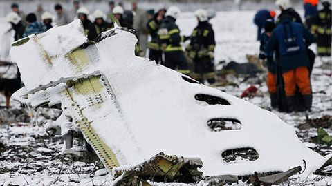 Internetda Boeing 737’ning Rostov-Donga qulashi aks etgan yangi video paydo bo‘ldi (video)