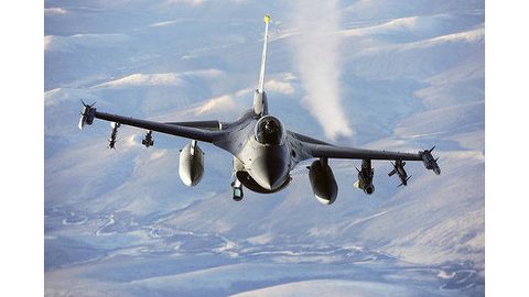 Amerikaning F-16 qiruvchisi Afg‘onistonda halokatga uchradi