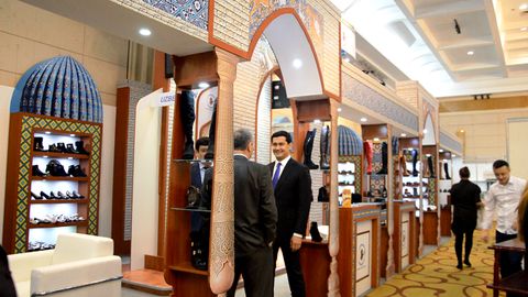 Ўзбекистоннинг 12 млн долларлик чарм-пойабзал маҳсулотлари Қозоғистон ва Россия бозорларига етказилади