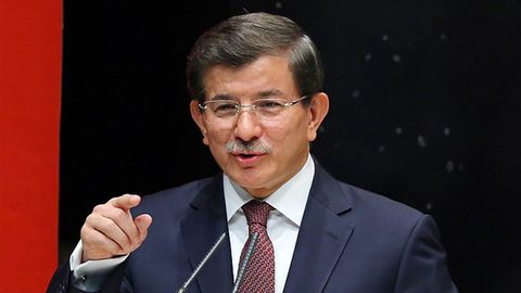 Turkiya bosh vaziri Zaman gazetasining qo‘lga olinishidagi hukumat aloqasini rad qildi