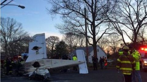 AQShda kichik samolyotning qulashi oqibatida 2 kishi jarohat oldi