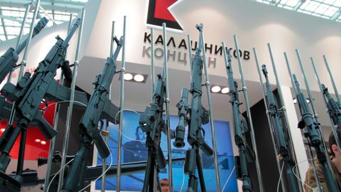 “Kalashnikov” bozorga yarim avtomat miltiqni chiqaradi va karabinlarni restayling qiladi