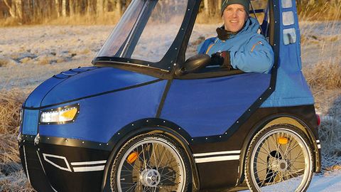 Shved ixtirochisi velosiped va avtomobil gibridini yaratdi (video)