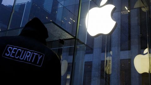 Apple tez orada FQB iPhone’ni qanday buzib ochganini bilib oladi