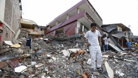 Ислом Каримов Эквадордаги зилзила муносабати билан Рафаэль Корреага таъзия билдирди