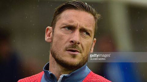 A seriya, 33-tur. Franchesko Totti dramatik o‘yinda “Roma”ni mag‘lubiyatdan qutqarib qoldi