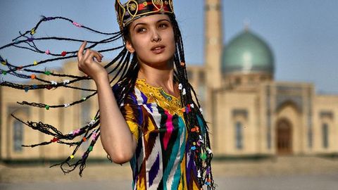 O‘zbekiston haqida o‘ziga xos yo‘lko‘rsatkich kitob yaratildi