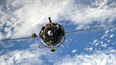 Россиянинг «Прогресс М-М» туркумидаги охирги коинот юк кемаси Тинч океанига чўктирилди