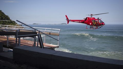 Rio-de-Janeyroda Olimpiada uchun qurilgan velosiped yo‘lagi o‘pirilib tushdi, ikki kishi halok bo‘ldi