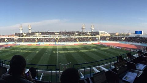 Foto: Muxlislar bilan to‘lib toshgan “Nasaf” stadioni