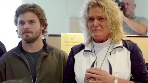 Америкалик аёл бир неча йил аввал ҳалок бўлган ўғлининг юрак уришини эшитди (видео)