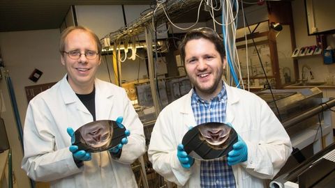 Oslo universiteti olimlari atigi yarim soniyada quvvatlanadigan akkumulyator yaratdi