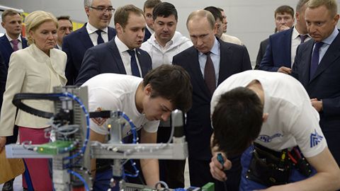 Путин «Ёш профессионаллар» чемпионати финалига ташриф буюриб, кўрганларини «фантастика» деб баҳолади