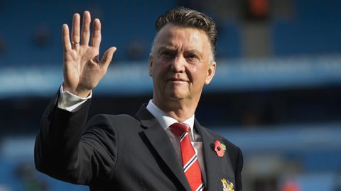“Manchester Yunayted” bosh murabbiyi Lui van Gal iste’foga chiqarildi