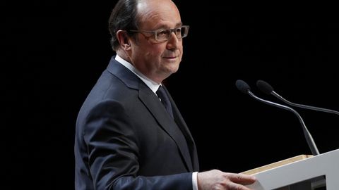 Fransiyada prezident Ollandning reytingi navbatdagi antirekordni o‘rnatdi