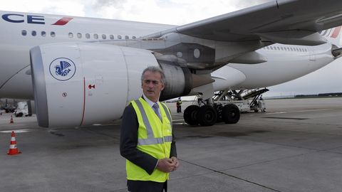 Париж аэропортида Air France компаниясининг икки самолёти тўқнашиб кетди