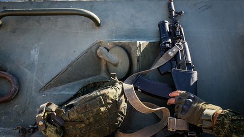 Россиялик ҳарбий хизматчи Сурияда отишма натижасида ҳалок бўлди