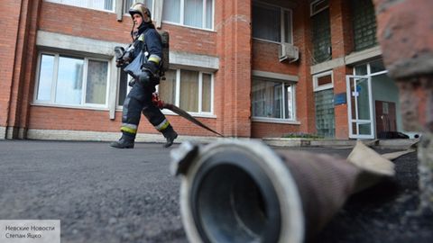 Moskvada o‘tkinchi yonayotgan xonadondan uch kishini olib chiqdi