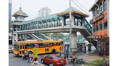 Tailand fermerlari mamlakat Trans-Tinch okeani sherikligiga kirishiga qarshi noroziliklar bilan tahdid qilmoqda