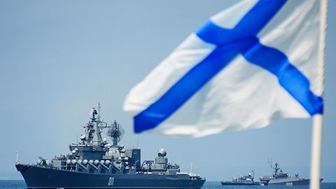 АҚШ Конгресси Испанияни Россия ҳарбий кемаларини портларига киргизишда айблади