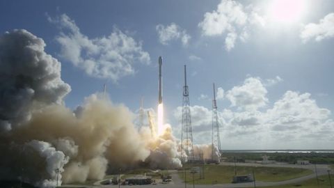 АҚШда Falcon 9 ракетаси Таиланд сунъий йўлдошини фазога олиб учди