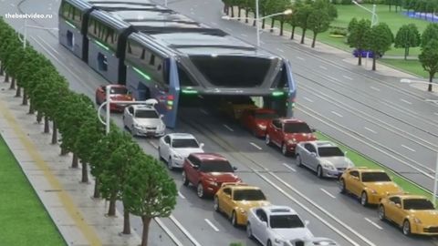Xitoyda tagidan mashinalar yurib o‘tishi mumkin bo‘lgan avtobus konsepti namoyish etildi (video)