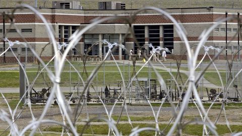 Amerikalik mahbus qamoqxonada ochlikdan halok bo‘ldi