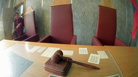 Qirg‘iziston sudi prezidentlikka sobiq nomzodni terrorizmga da’vat qilgani uchun hibsga olishga sanksiya berdi