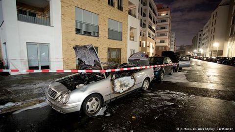 Берлинда Грузия элчихонасининг автомобили ёқиб юборилди