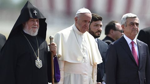 Rim papasi armanilar genotsidini qoralab chiqdi