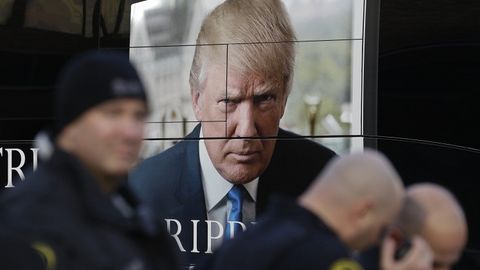 Охирги беш сўров якунларига кўра Клинтон Трампдан 2 фоизга олдинда бормоқда