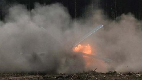 Indoneziyada vertolyot qulashi oqibatida uchuvchi halok bo‘ldi, yo‘lovchilar og‘ir jarohatlandi