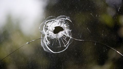 Доғистонда номаълум шахслар участка нозирини ўз оиласи кўз ўнгида отиб ташлади