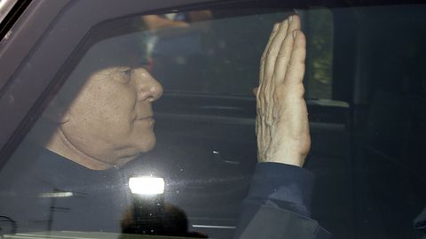 Milanda Italiya sobiq bosh vaziri Berluskonining yuragi operatsiya qilinmoqda