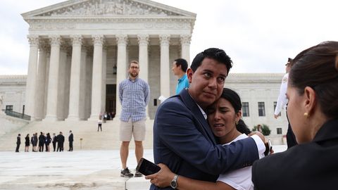 AQSh Oliy sudi Obamaning immigratsiya to‘g‘risidagi buyrug‘ini amalda bloklab qo‘ydi