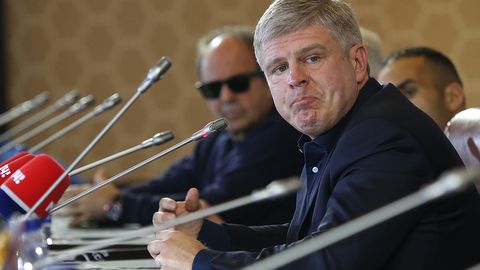 Povetkinning vakili Uaylderni sudga berib, 34,5 mln dollar tovon puli talab qilmoqda