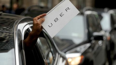 AQShda ikki erkak Uber va Airbnb aksiyalarini sotib olish uchun jalb qilingan 10 mln dollarni kazino va restoranlarga sarflab yubordi