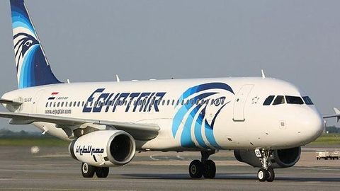 Bomba haqidagi xabar tufayli to‘xtatib qolingan EgyptAir samolyotida hech narsa topilmadi