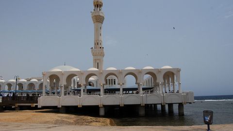 Saudiya Arabistonida mamlakatdagi to‘rt masjidga o‘zga din vakillarining kirishiga ruxsat berildi