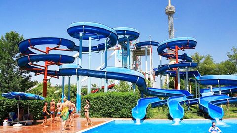 Toshkent akvaparklarida dam olish qanchaga tushadi?